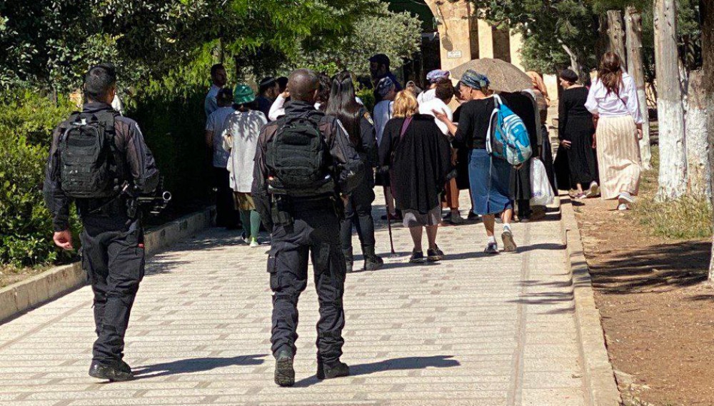 المتطرف غليك يقود اقتحام المستوطنين للمسجد الأقصى