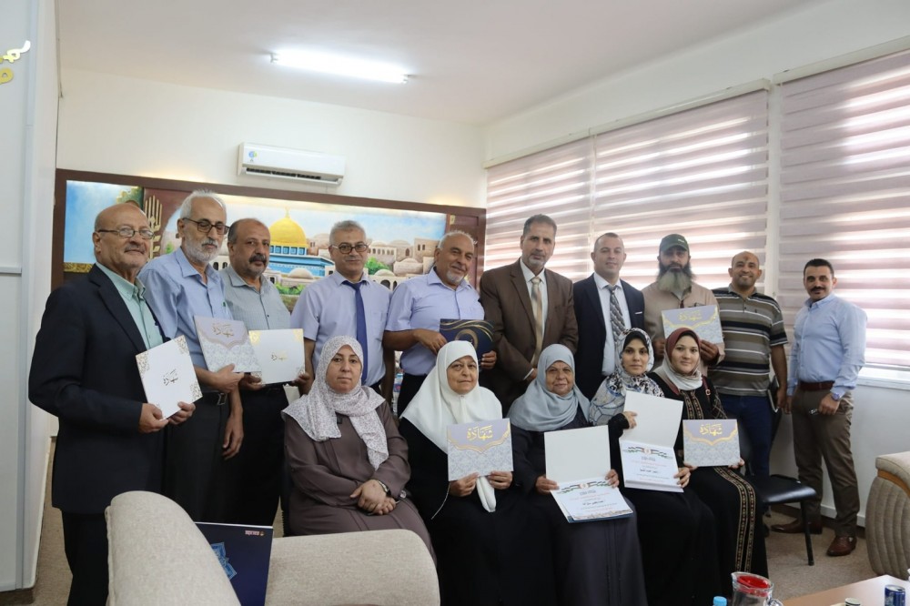تعليم شرق غزة يكرّم أعضاء المجلس الأعلى لأولياء الأمور