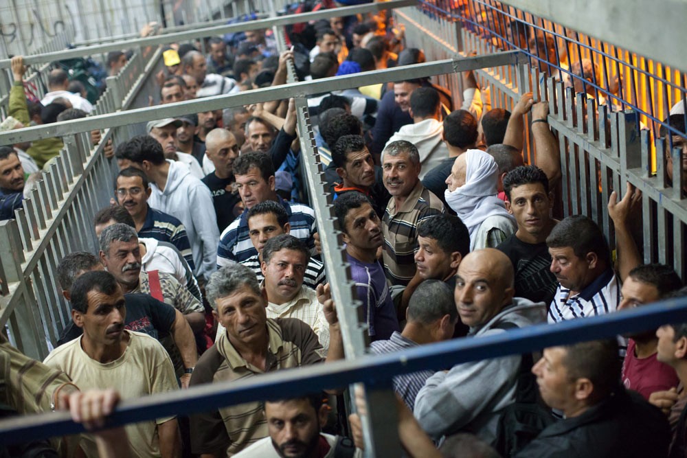 20130609_tarqumya_checkpoint_haaretz_full