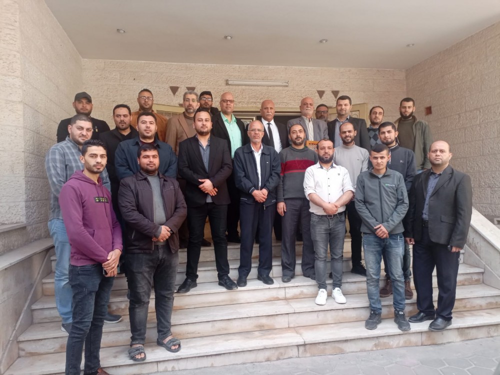 رئيس سلطة المياه وجودة البيئة يكرّم الزميل ماهر أبو سكران