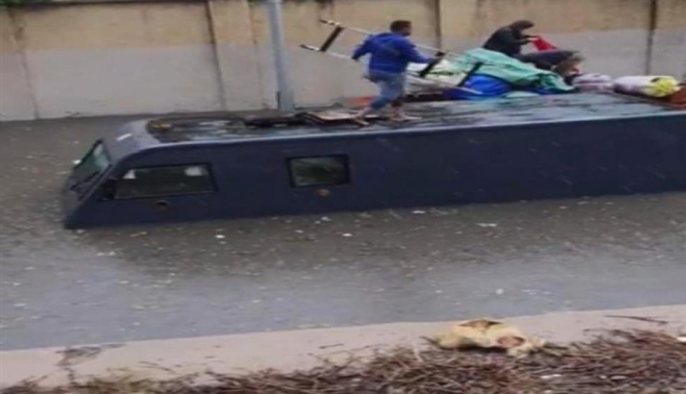 مصر.. انتشال ملايين الجنيهات من مياه الأمطار