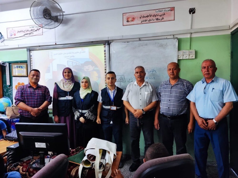 التوعية المرورية تزور فريق السلامة المرورية في مدرسة شهداء غزة
