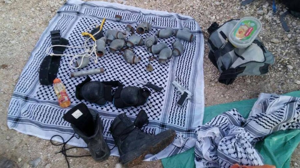 صور نشرها الاحتلال للاسلحة 