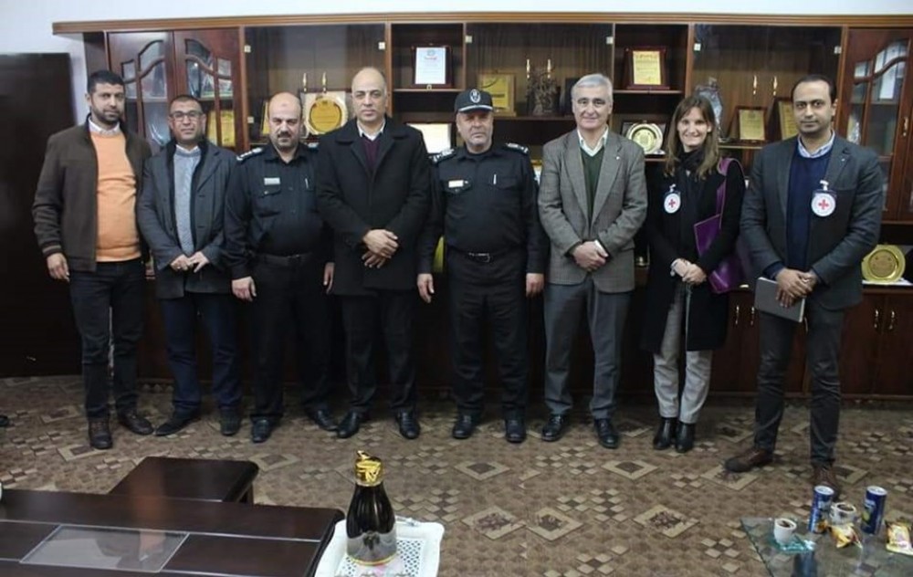 الدفاع المدني والصليب