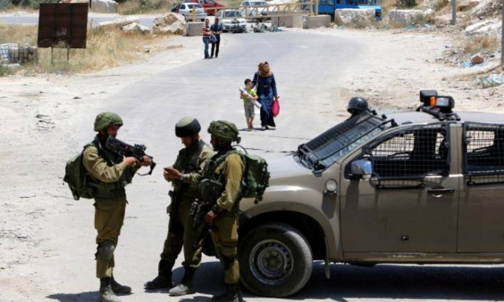 قوات الاحتلال على مداخل الخليل