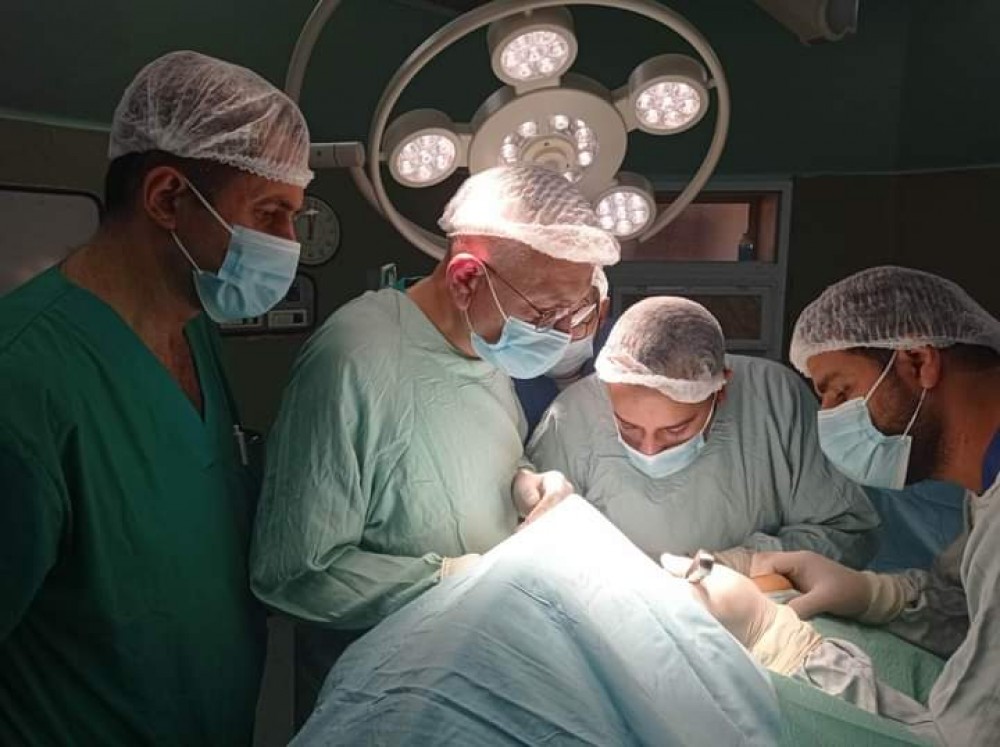مجمع الشفاء يستضيف استشاري الجراحة العامة الدكتور عمر عبد الشافي 
