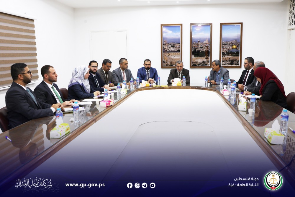 النائب العام يجتمع مع نيابتَي الشمال الجزئية والكلية