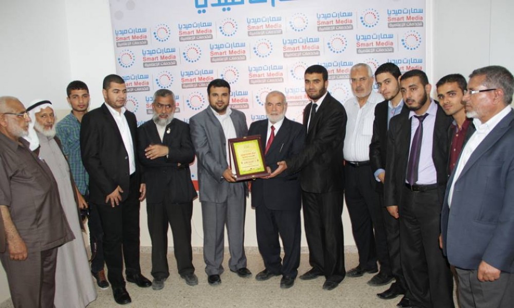 بحر يزور مركز سمارت ميديا برفح