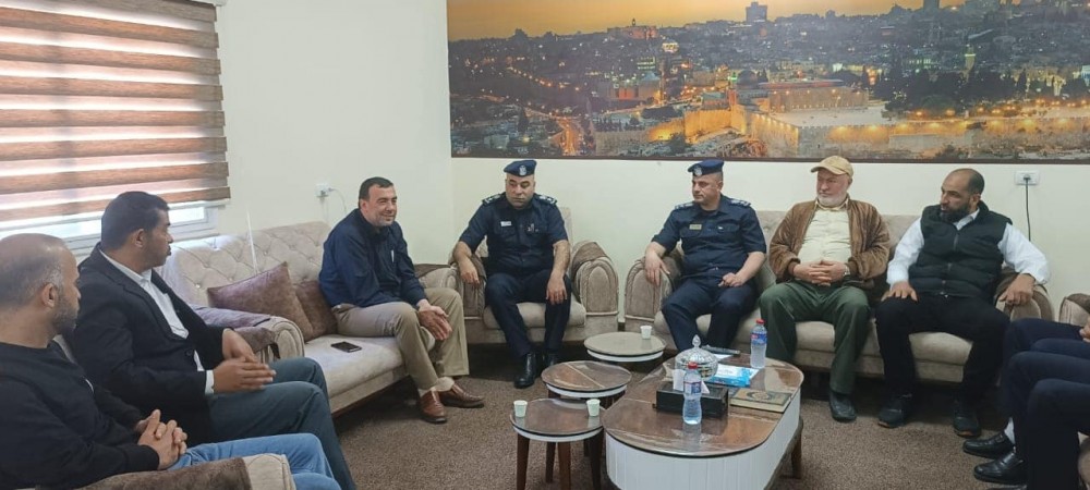 التوجيه السياسي يواصل جولات المعايدة على الأجهزة الأمنية بالوسطى