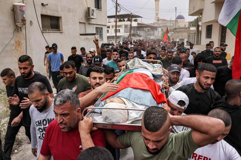 جماهير غفيرة تشيع جثمان الشهيد محمد بلهان في أريحا