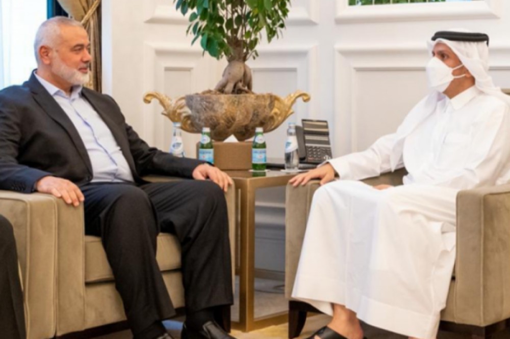 وزير الخارجية القطري يوافق على طلب رئيس حماس إعادة إعمار البيوت المهدمة