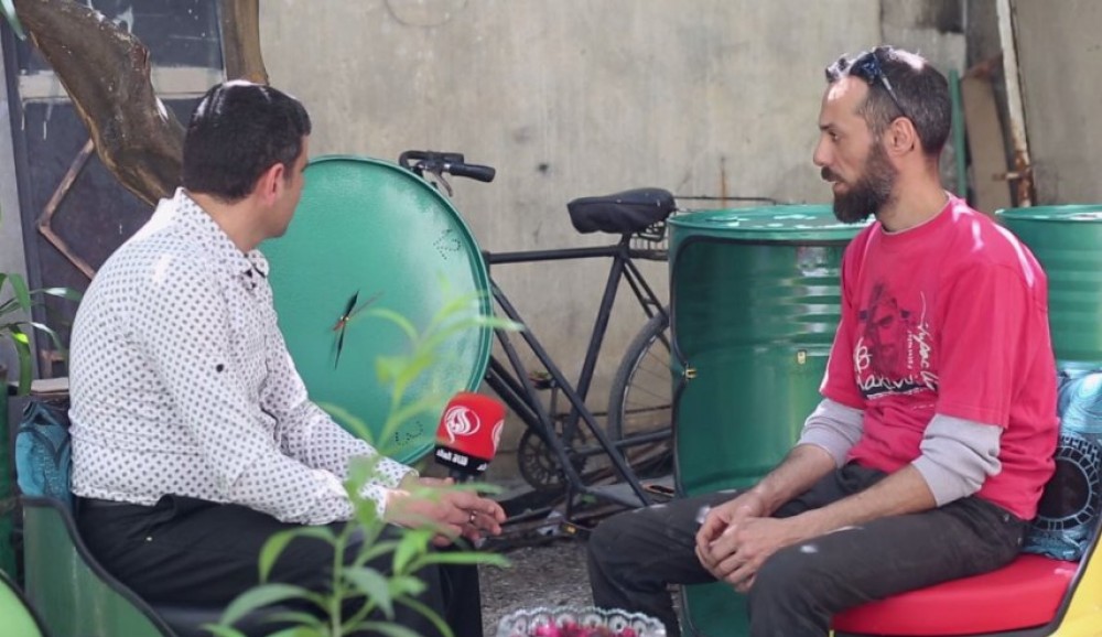 شاب سوري يحول الخردة إلى تحف فنية