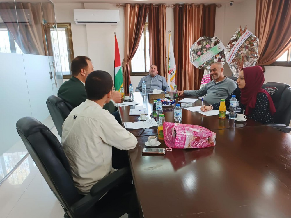 كلية الدعوة الإسلامية تبحث سبل تعزيز التعاون المشترك مع الغرفة التجارية