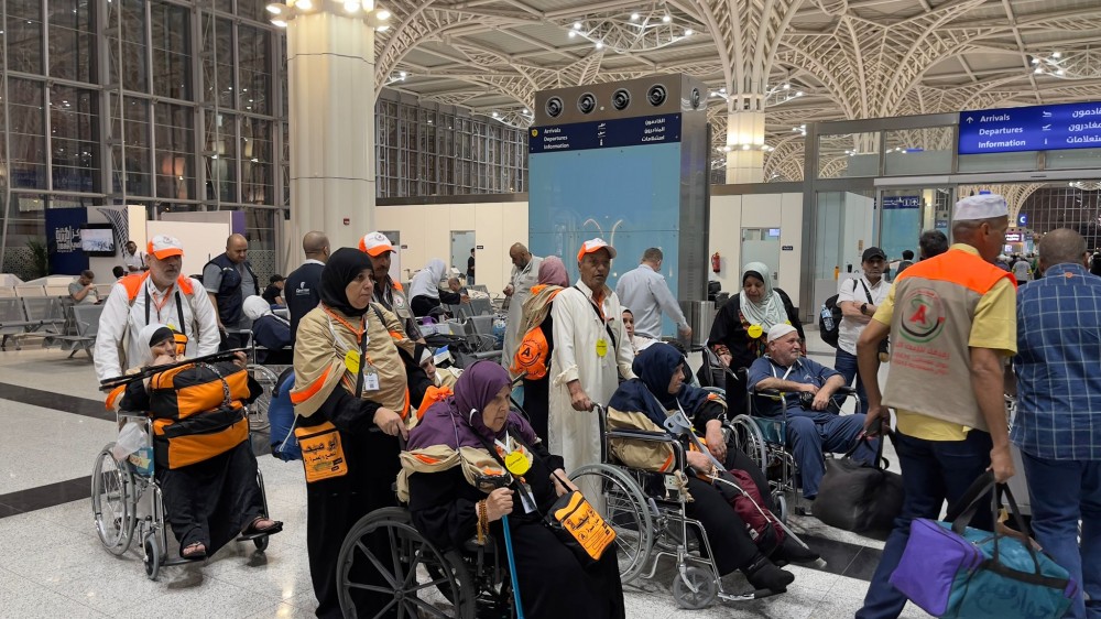جانب من وصول الفوج الأول من الحجاج لمطار القاهرة 