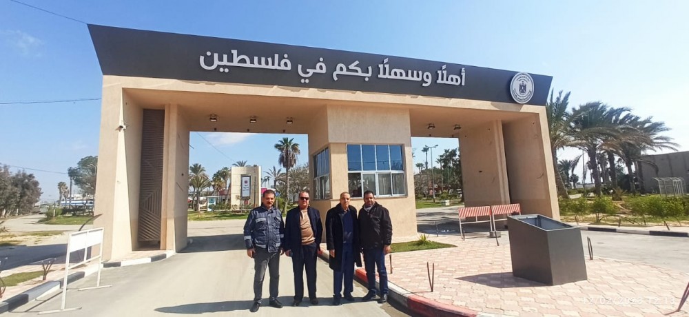 الصحة وإدارة معبر رفح يبحثان تعزيز خدمات نقل المرضى للعلاج بالخارج