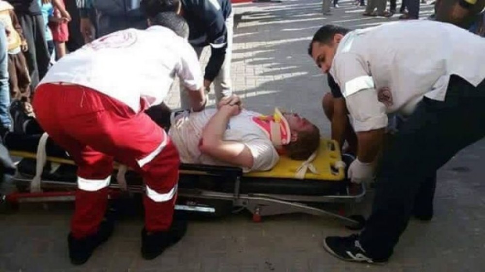 اللاعب محمد زقوت بعد إصابته