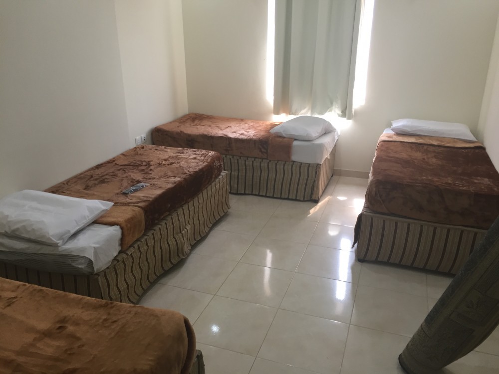 052baf47320d410cb6cec31d150df18e