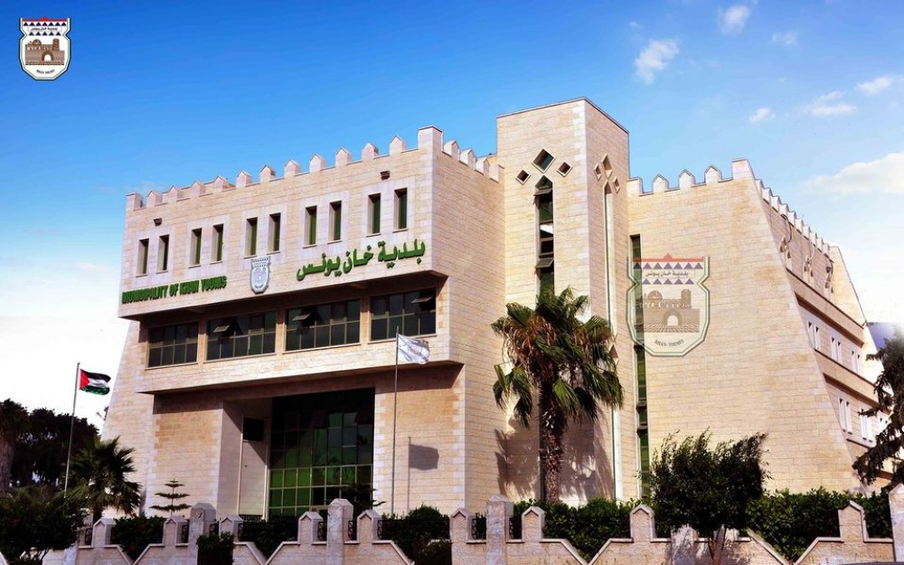 بالصور: بلدية خان يونس تصدر تقرير إنجازاتها الأٍسبوعي لخدمة المدينة