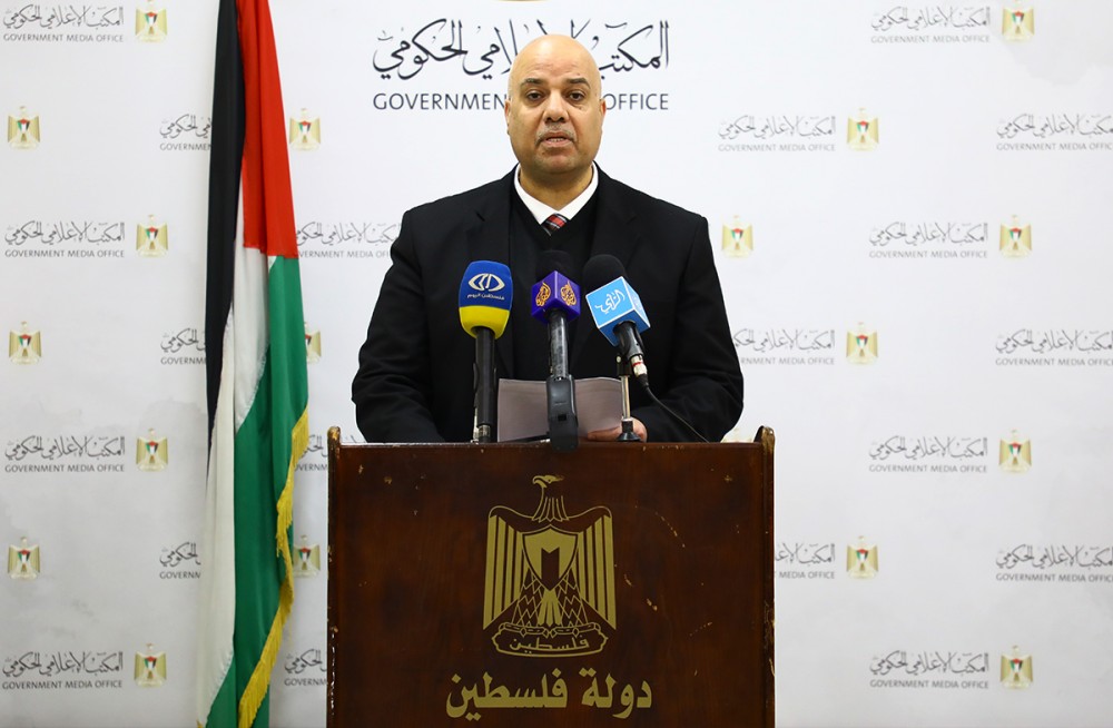 البنا خلال المؤتمر 