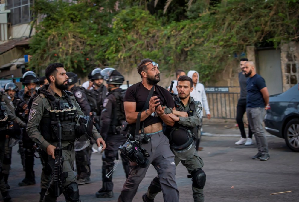اتحاد الإذاعات يدعو لأوسع تغطية لجرائم الاحتلال في القدس