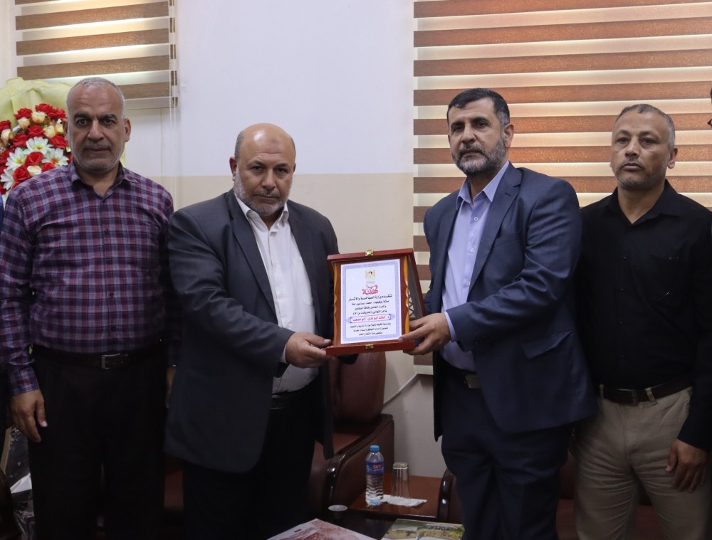 السياحة تهنئ وكيل التربية والتعليم بمنصبه الجديد