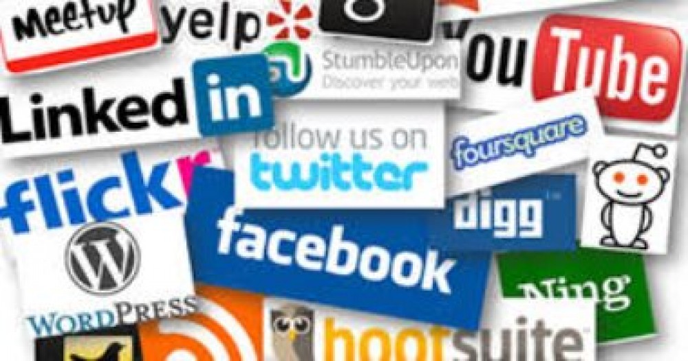 عمالقة التكنولوجيا خسروا 344 مليار جنيه إسترلينى فى عام 2022