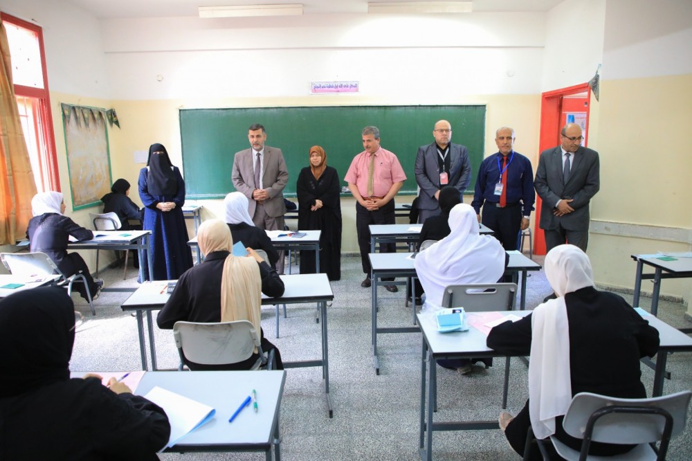 أبو ندى يتفقد سير امتحانات الثانوية العامة في مديرية الوسطى