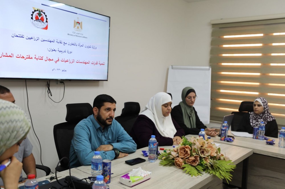  شؤون المرأة تطلق دورة تدريبية في مجال كتابة مقترحات المشاريع.