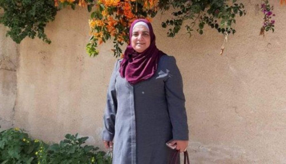 الأسيرة منى قعدان