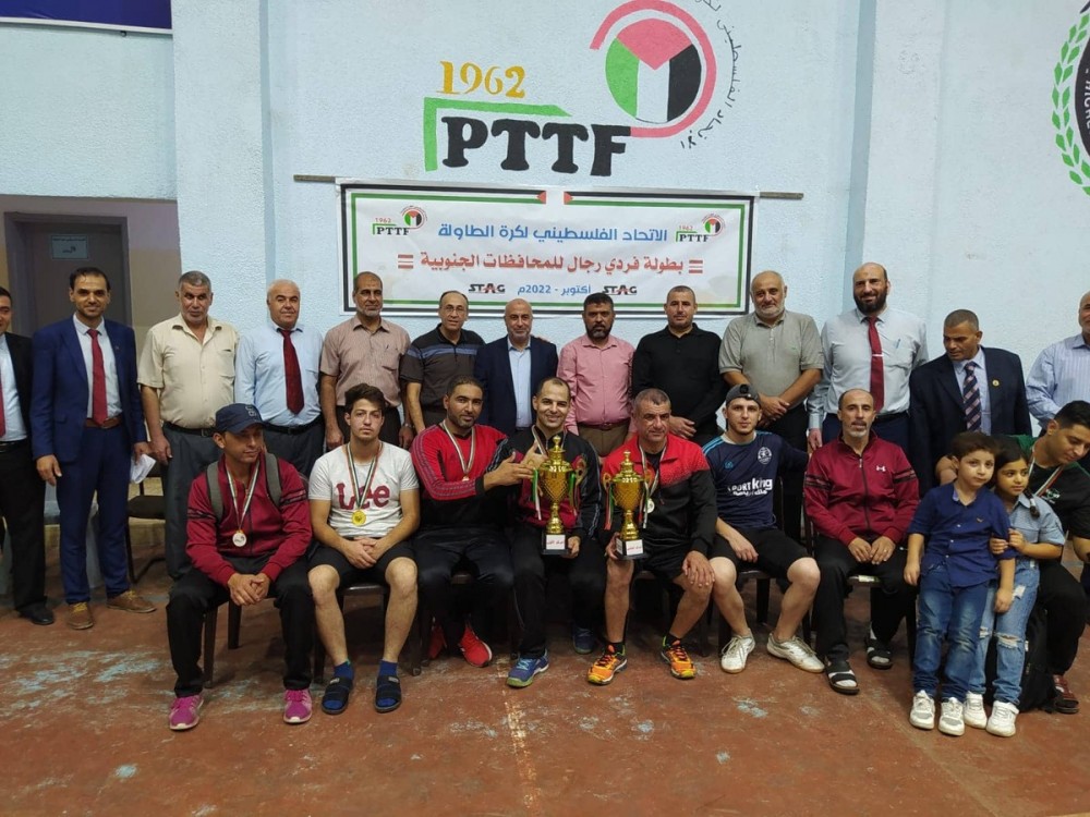 نجم المجمع الإسلاميّ المصنف الأوّل يفوز ببطولة فردي الرجال بكرة الطاولة بالقطاع