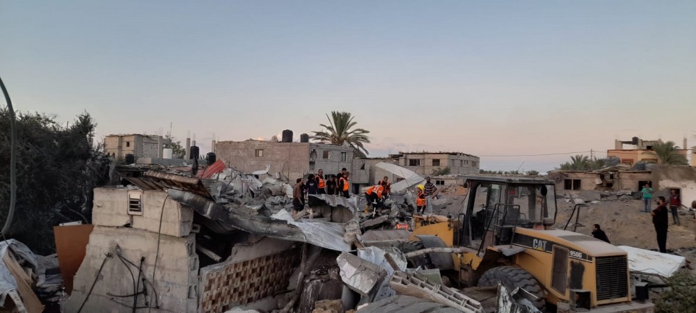 الطواقم الحكومية المختلفة.. تعمل على قدم وساق