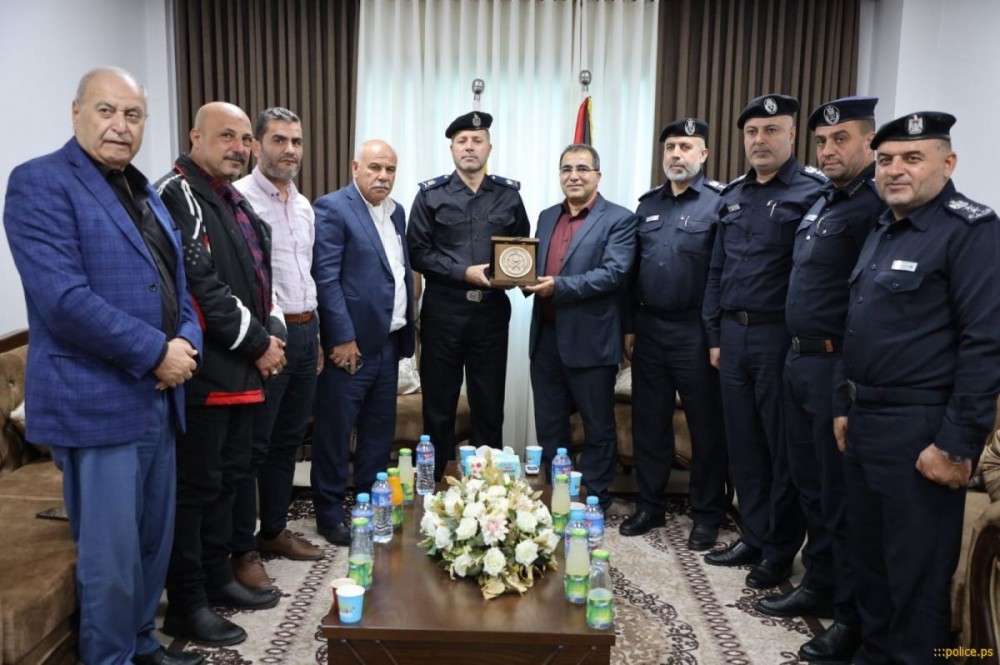 مدير عام الشرطة: نعمل على حماية ومساندة كافة القطاعات الحيوية وتوفير الأجواء الآمنة لهم