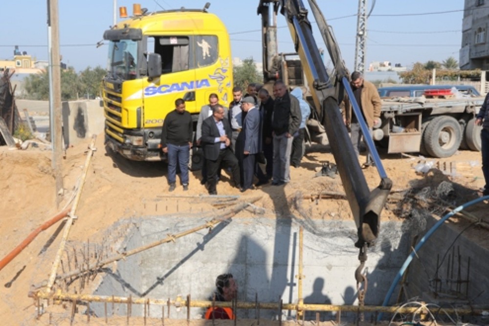 بلدية غزة تبدأ  بربط محطات الصرف الصحي بمحطة البريج 