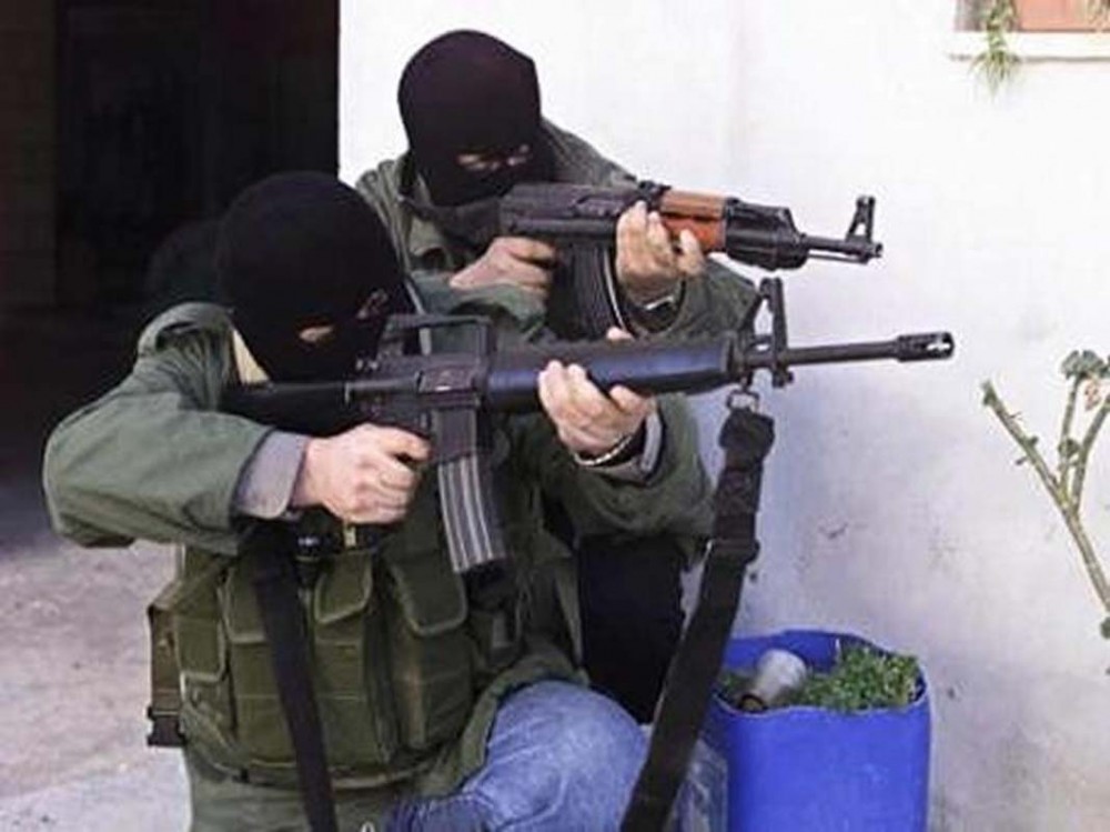 مقاومين ارشيف