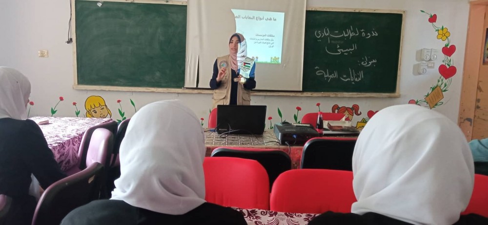 سلطة البيئة تنفذ ندوة  حول النفايات الصلبة وأهمية إعادة استخدامها 