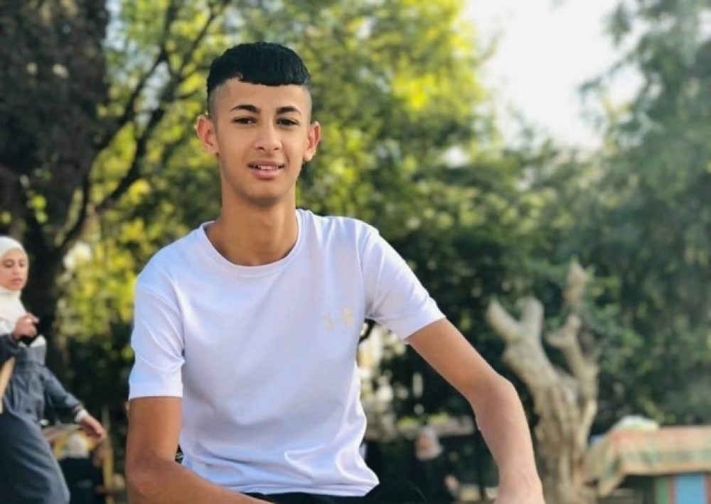 الشهيد الفتى عامر أبو زيتون 
