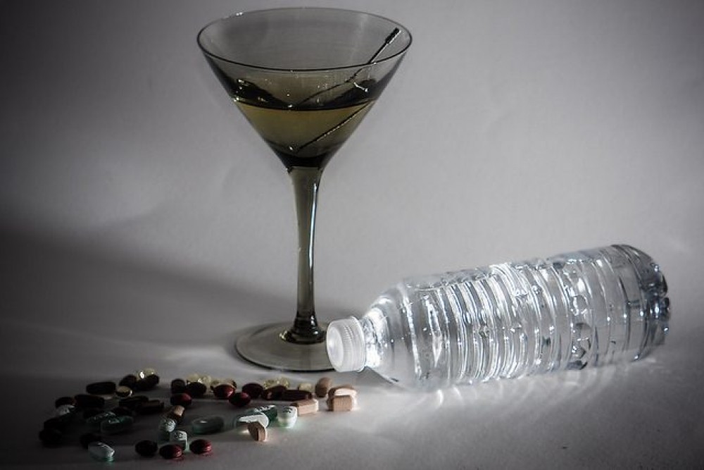 alcohol-addiction-2-2-1132x670