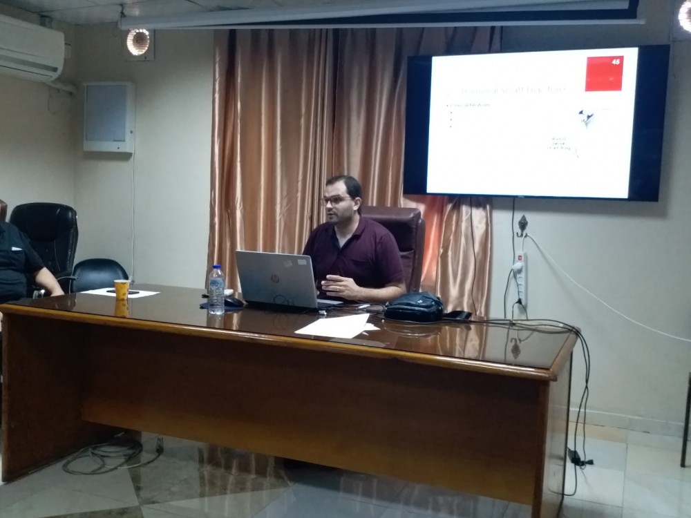 لجنة متعددة التخصصات MDT بمجمع الشفاء تناقش حالة ورم نادرة