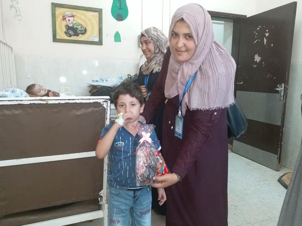 طالبات من الكلية الجامعية ينفذن فعالية للترفيه عن الأطفال المرضى 