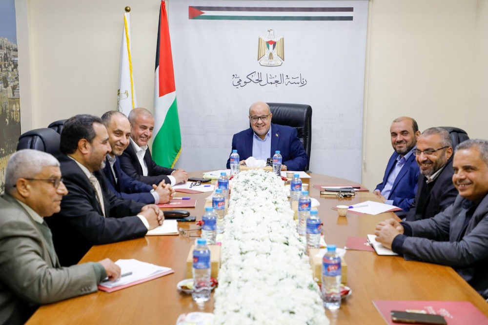 جانب من لقاء الدعليس مع مجلس شؤون المعابر 