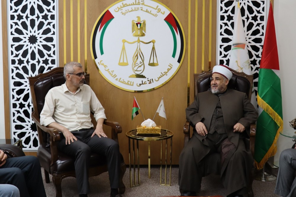 الآغا يلتقي الجوجو لبحث التعاون المشترك