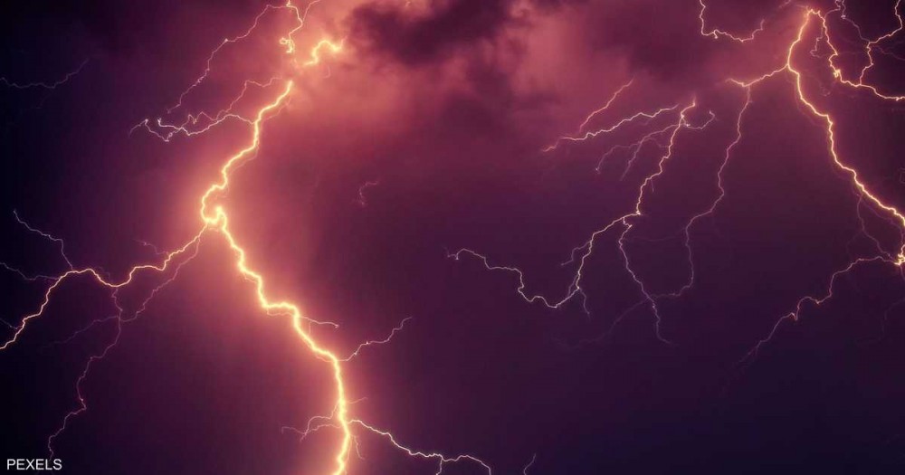علماء فرنسيون يبتكرون حلاً ثورياً لتقليل أضرار الصواعق