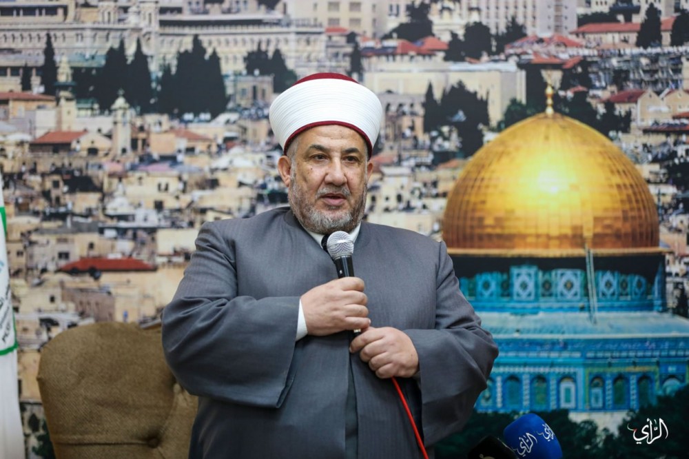 photo_6048539307393794618_y