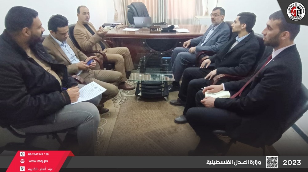 العدل تبحث الأحكام في الصحيفة العدلية  مع النيابة العامة