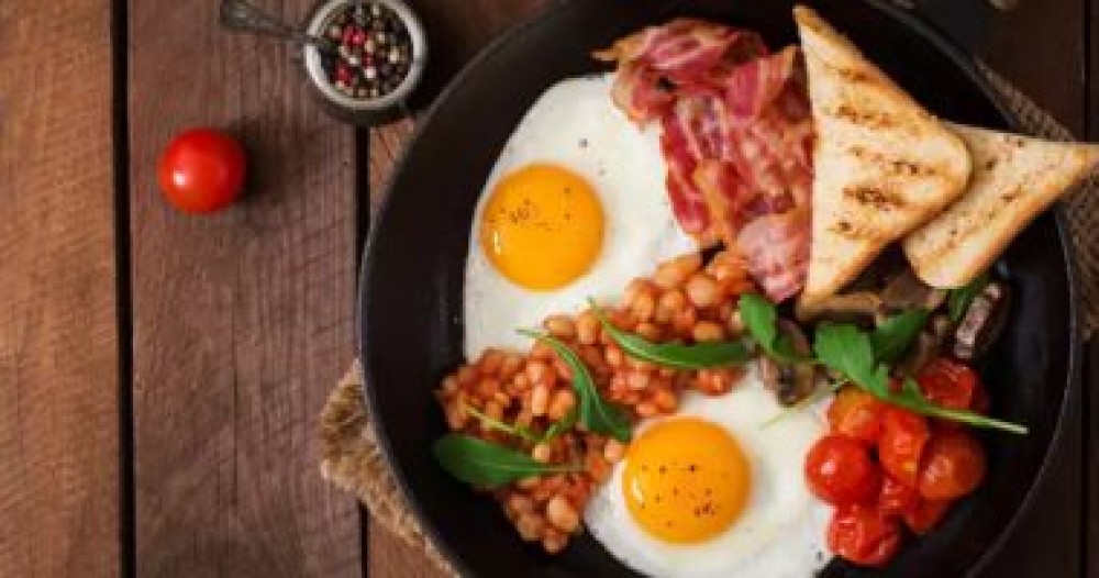 أسوأ 5 عادات للإفطار تجعلك تتقدم في العمر بشكل أسرع