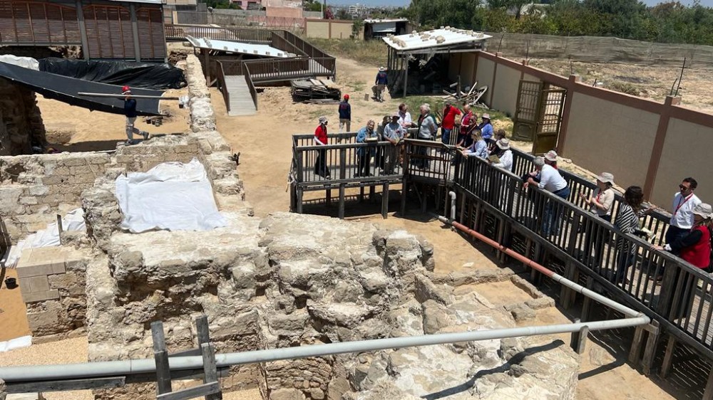 السياحة تقدم خدمة الإرشاد لـ 1500 زائر للمواقع الأثرية خلال شهر يونيو