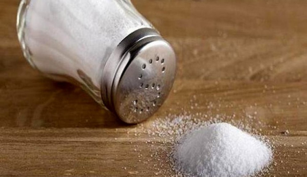ملاعق و اطباق تعزز الطعم المالح