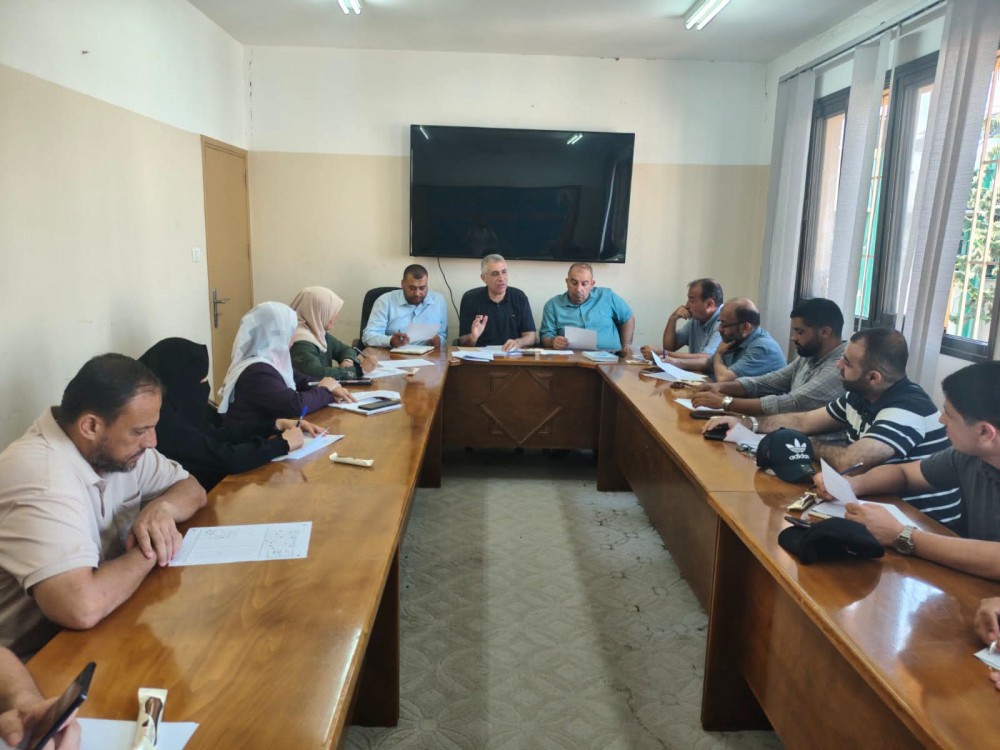 تربية الوسطى تعقد اجتماعاً برؤساء لجان امتحان الثانوية العامة – الدورة الثانية