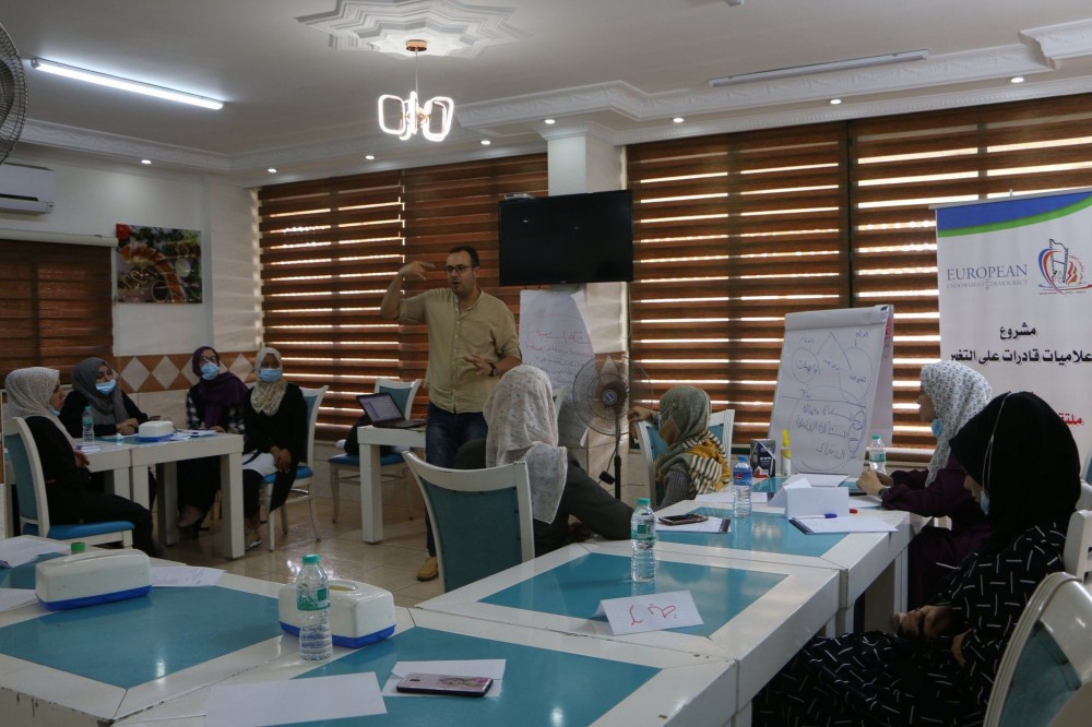 ملتقى إعلاميات الجنوب يختتم دورة تدريبية حول المشاركة السياسية للنساء