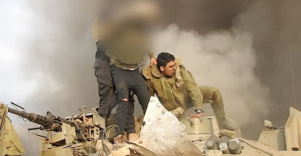 جيش الاحتلال يبلغ عائلات 155 أسيراً باحتجازهم لدى حماس